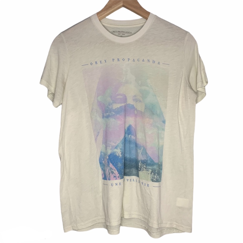 Obey Women's Graphic Tee Sz Small